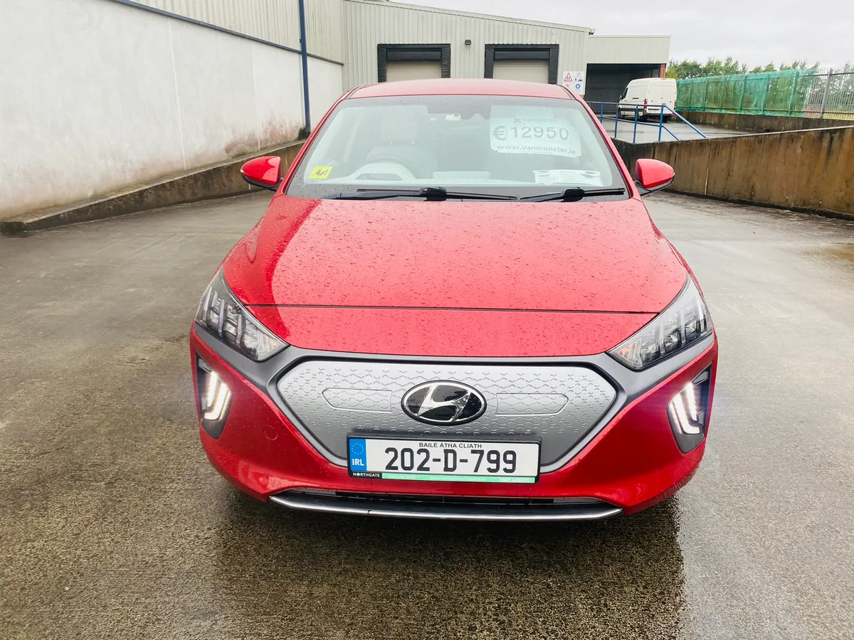 202 Hyundai IONIQ 38.5kw Electric €12,950 - Image 2