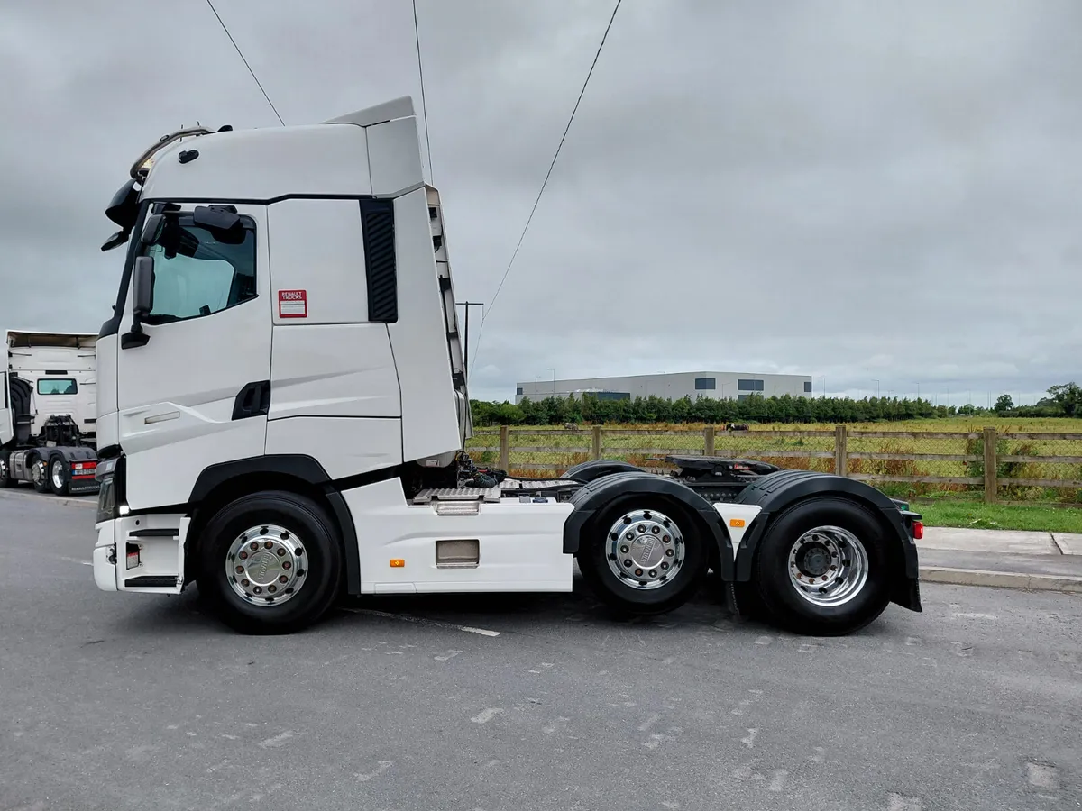 2021 Renault T-High 520 6x2 - Image 4