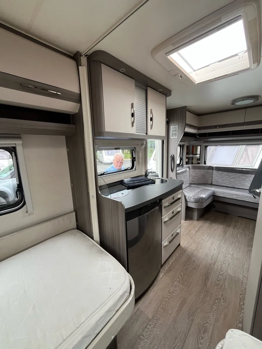 Hobby on tour twin single 4 berth 2020 - Image 4