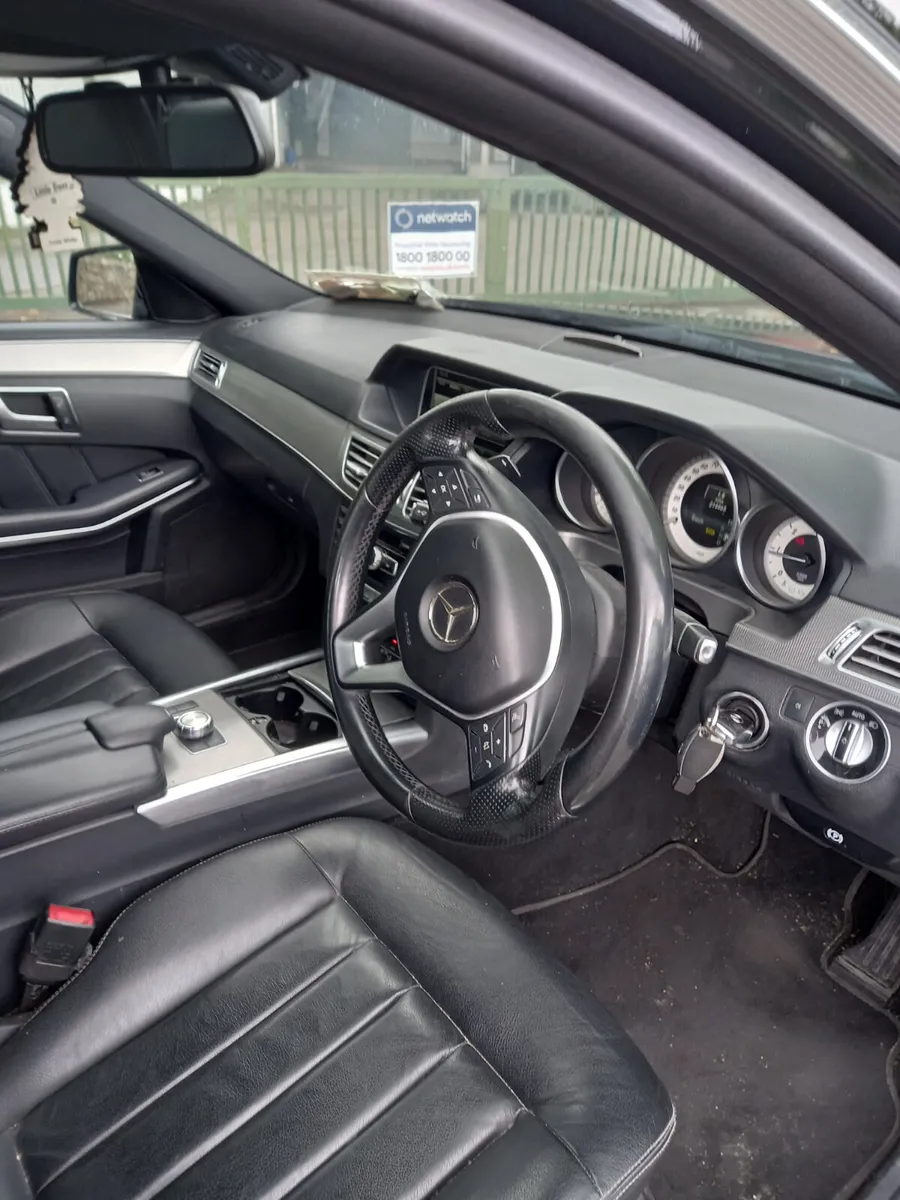 2014 Mercedes-Benz E-Class 2.1L Diesel - Image 4