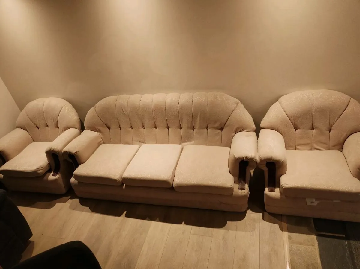 Sofa - Image 4