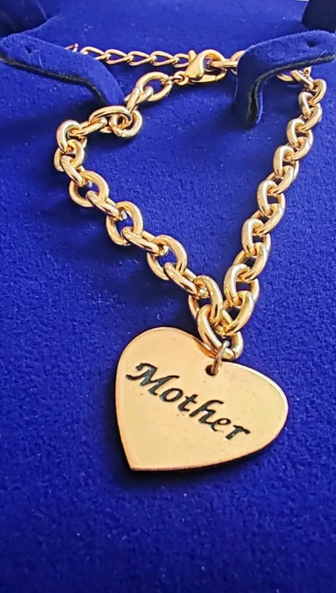 Goldtone MOTHER bracelet - Image 1