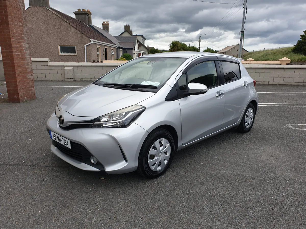 TOYOTA VITZ/AUTO /1.3PETROL/ALARM/IMMOBILISER - Image 3