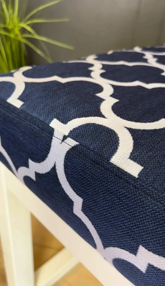 Navy Blue Geometric Wooden Bench 100x30cm White - Image 4