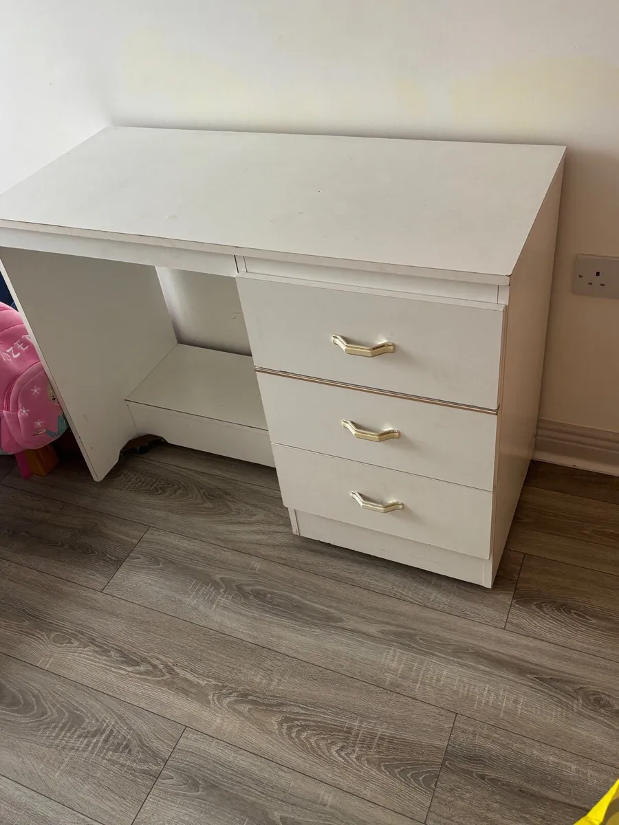 Office / study table - Image 1