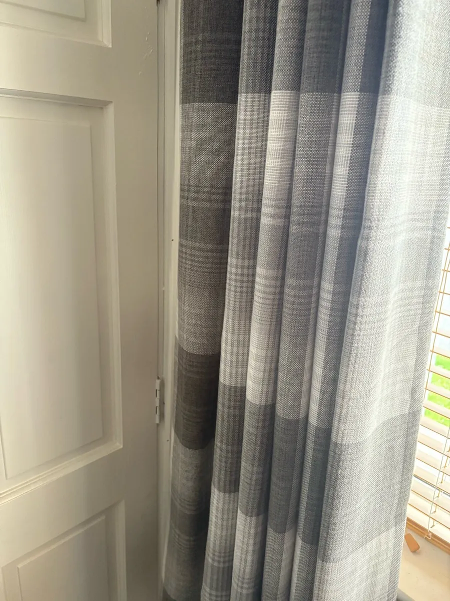 Curtains - Image 1