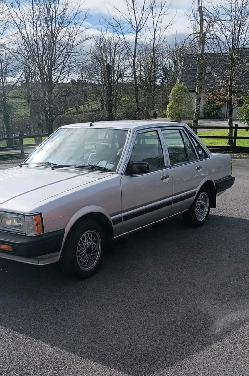Daihatsu Charmant - Image 3