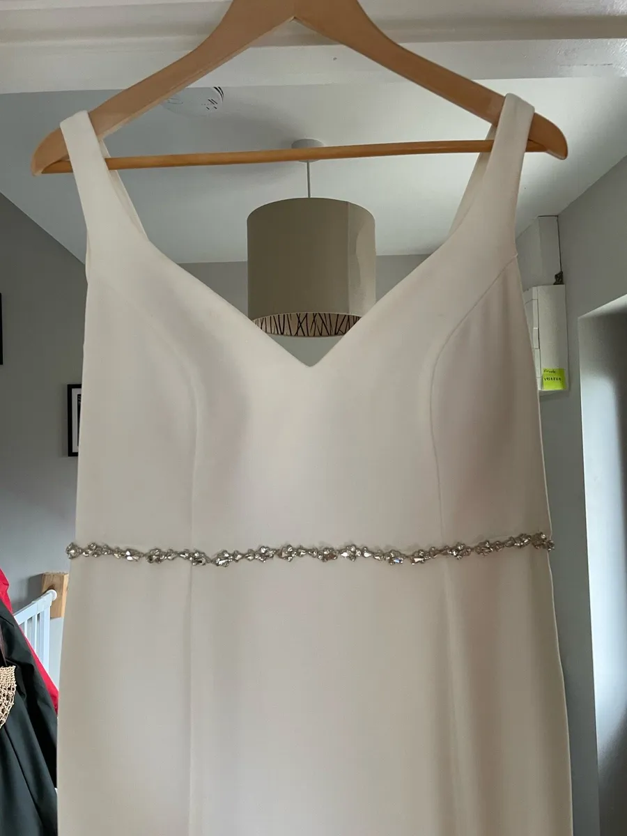 Wedding dress and veil - Image 2