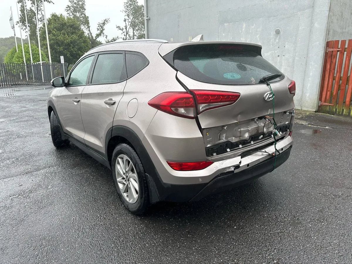 2016 Hyundai Tucson 1.7crdi DRIVE HOME - Image 3