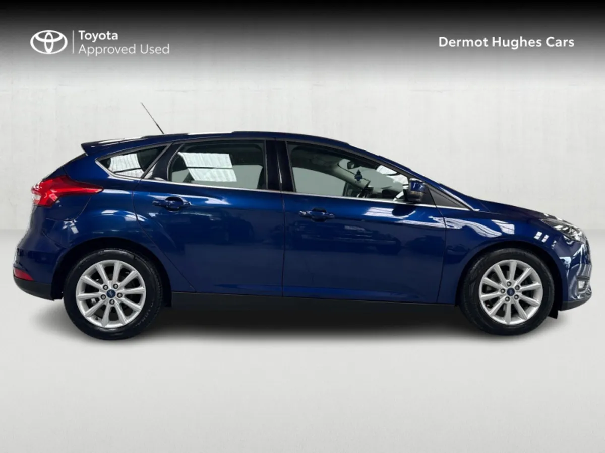 Ford Focus 1.0 ECOBOOST TITANIUM 12 125PS 5DR T - Image 3