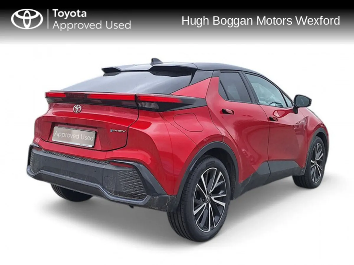 Toyota C-HR SOL PHEV PLUG IN HYBRID - Image 2