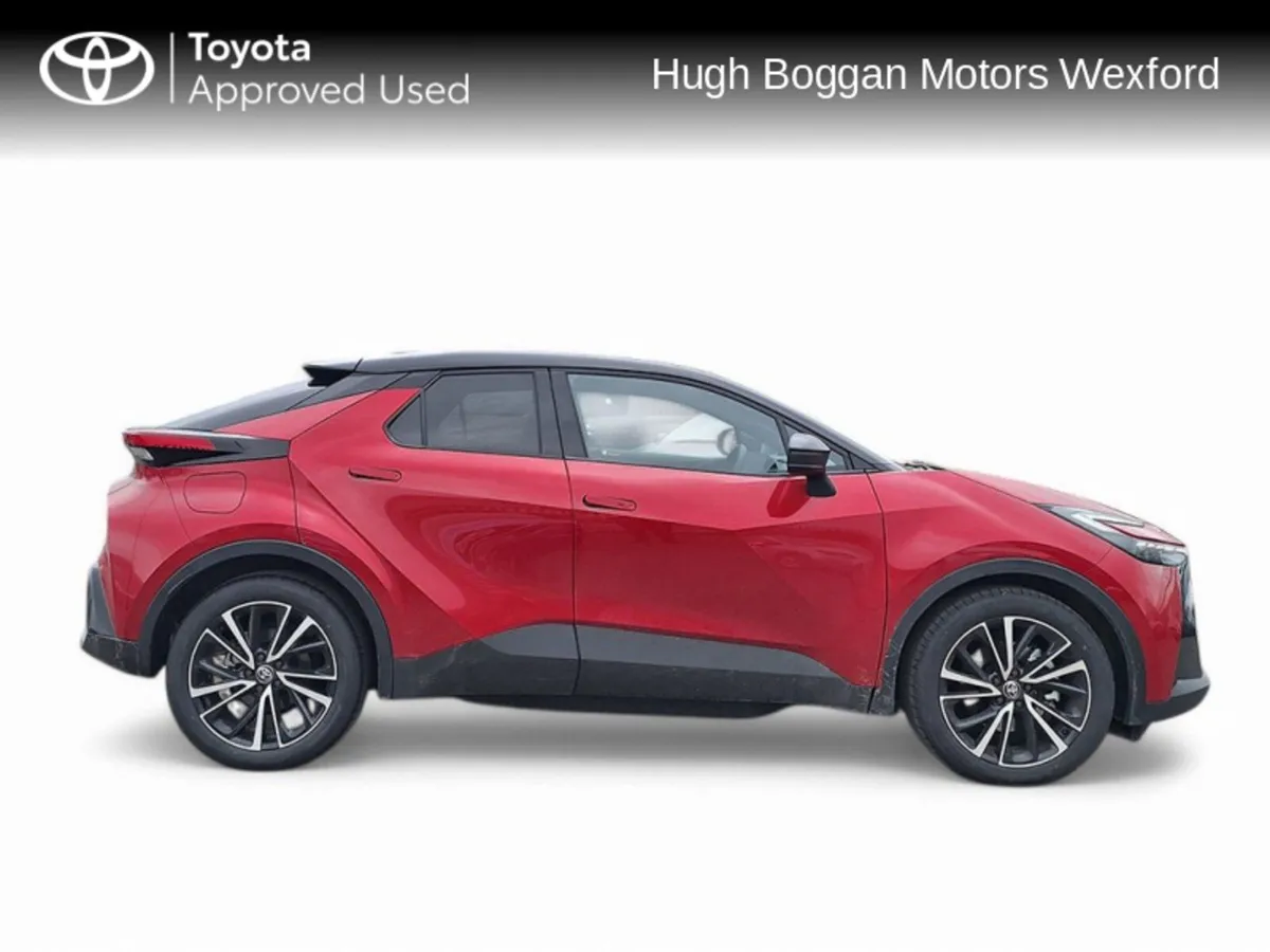 Toyota C-HR SOL PHEV PLUG IN HYBRID - Image 3