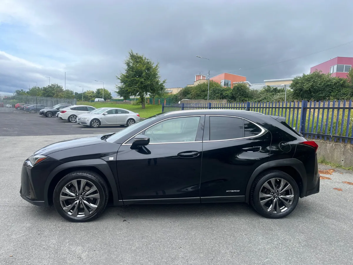 LEXUS UX250h HYBRID HUGE SPEC 2020 - Image 3