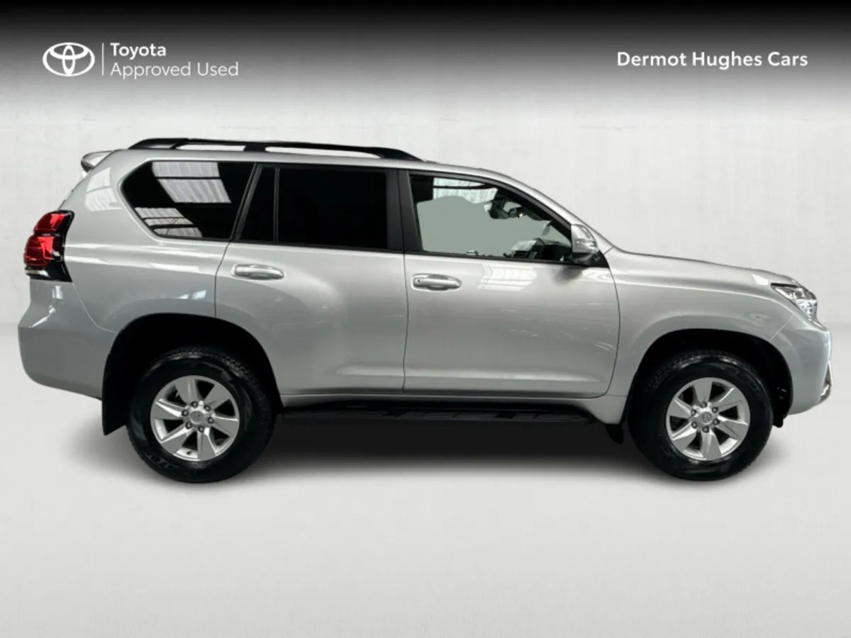 Toyota Land Cruiser LAND CRUISER LWB COMM A/T - Image 3