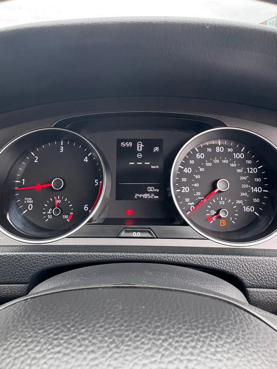 Volkswagen Golf 2013 - Image 2