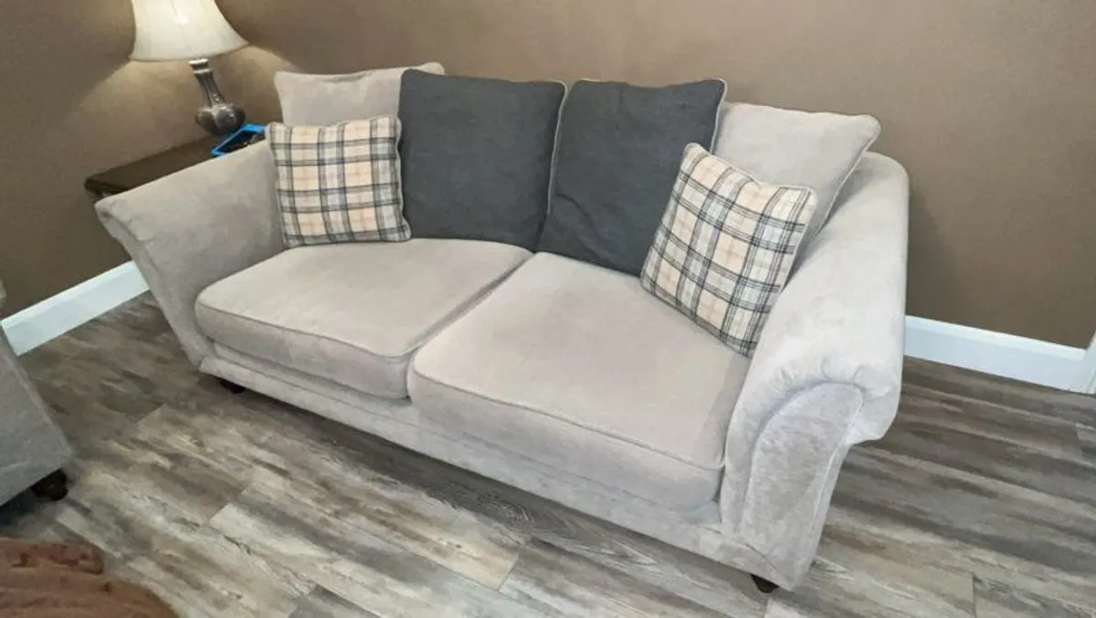 3 piece suite - Image 2