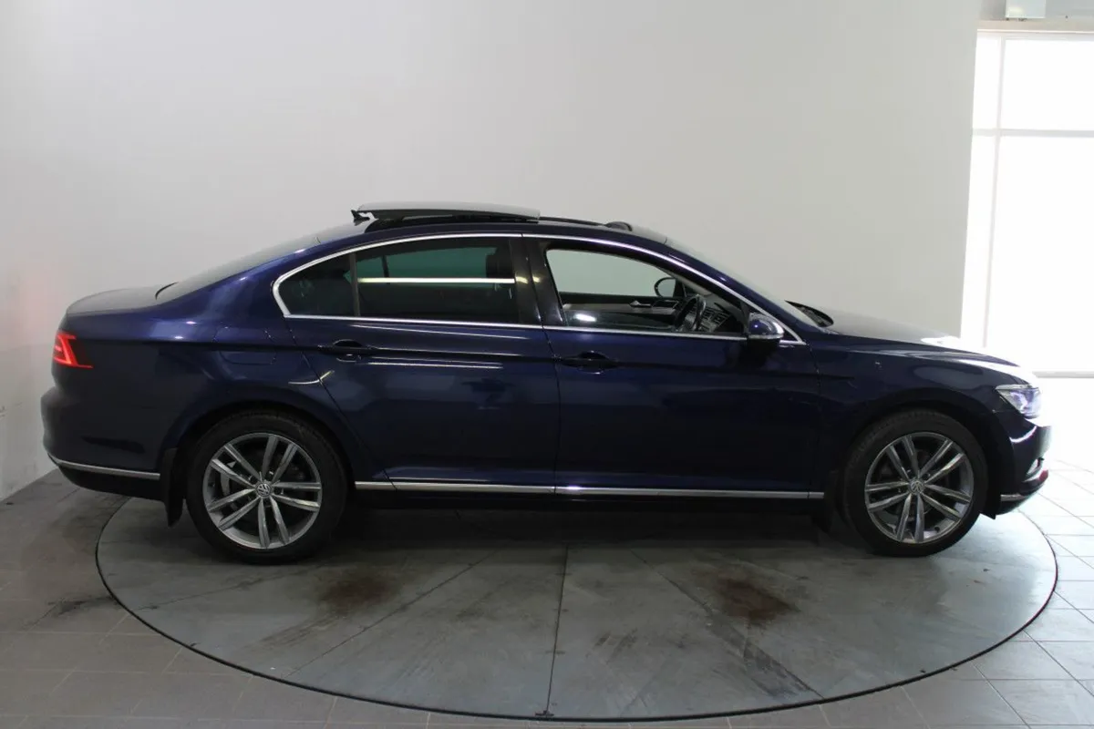 Volkswagen Passat 2.0 TDI DSG 150HP - Image 3