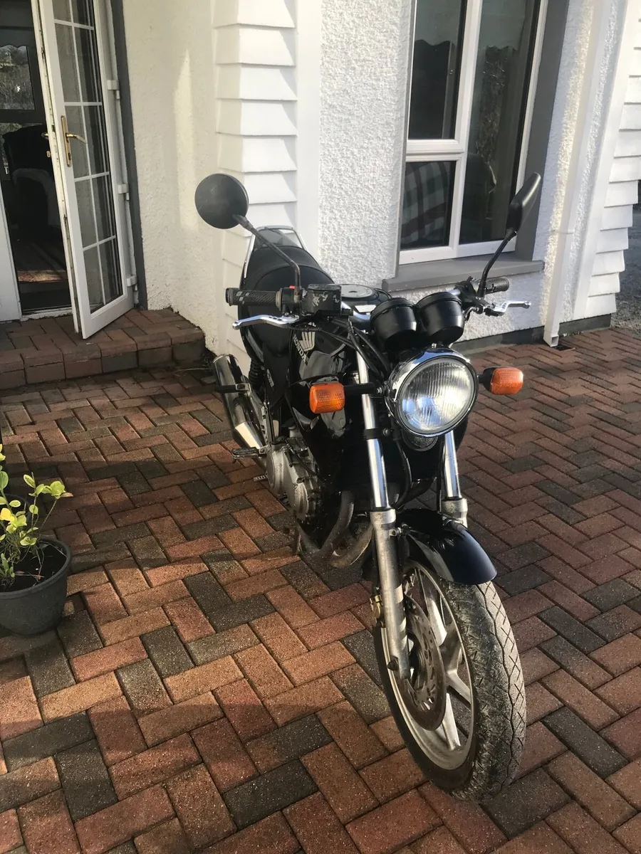 Honda  CB500 2002 - Image 1