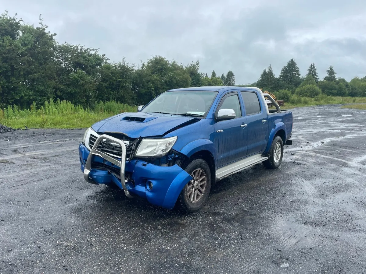 Toyota Hilux 2013 - Image 1