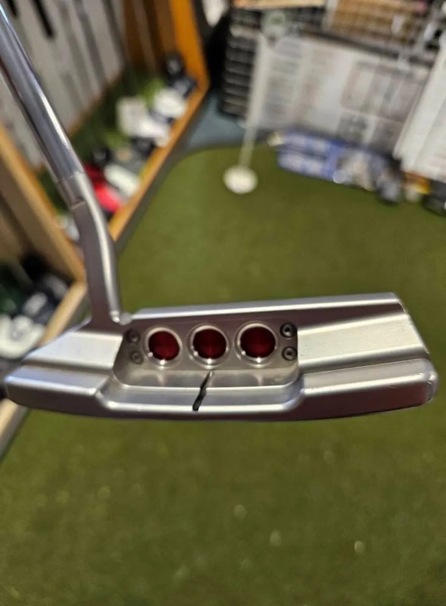 Scotty Cameron Newport 2.5 Putter - Image 3