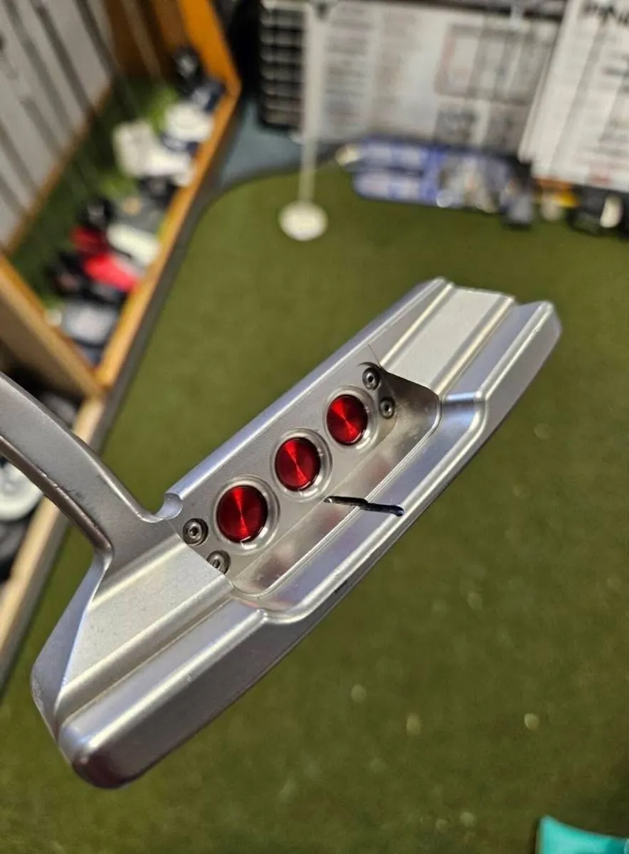 Scotty Cameron Newport 2.5 Putter - Image 4