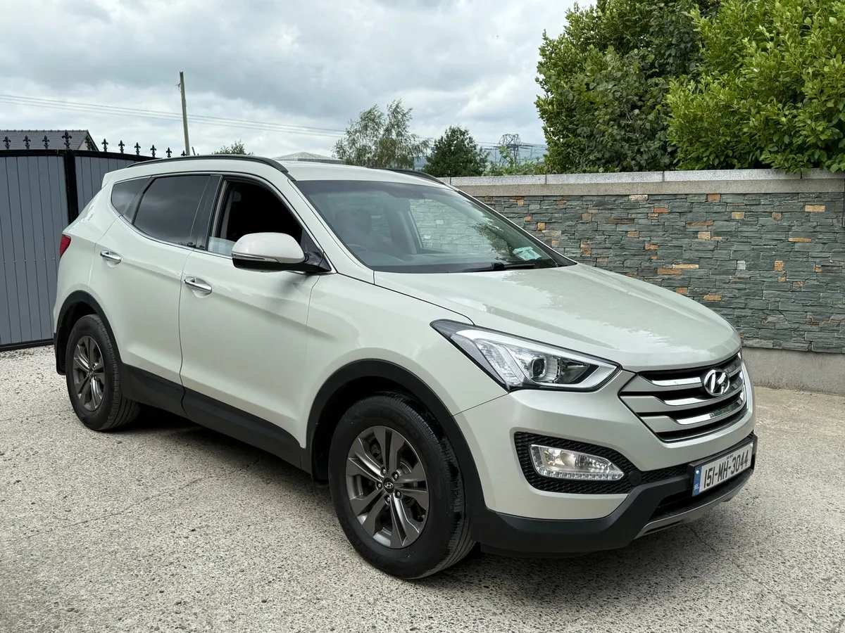 2015 Hyudai santafea 4wd executive - Image 1