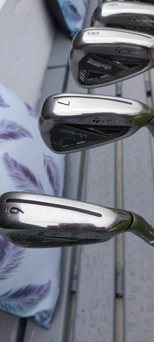 Taylormade Sim2 Max golf clubs - Image 3