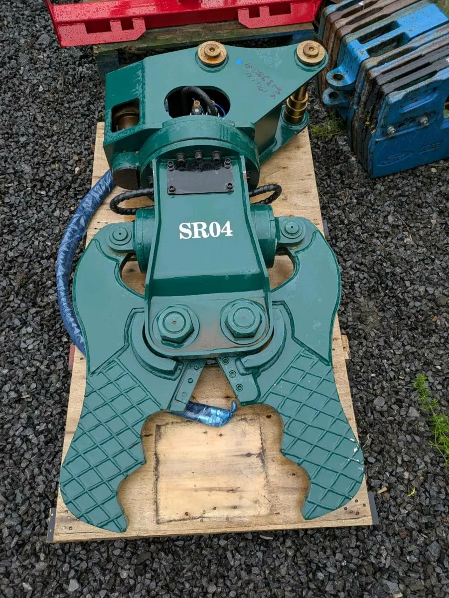 Hydraulic shear - Image 1