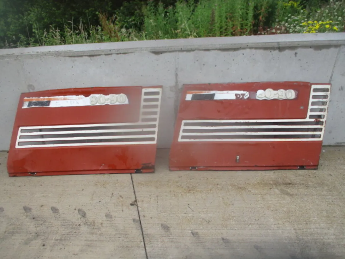 Fiat 4 Cylinder Side Panels - Image 1