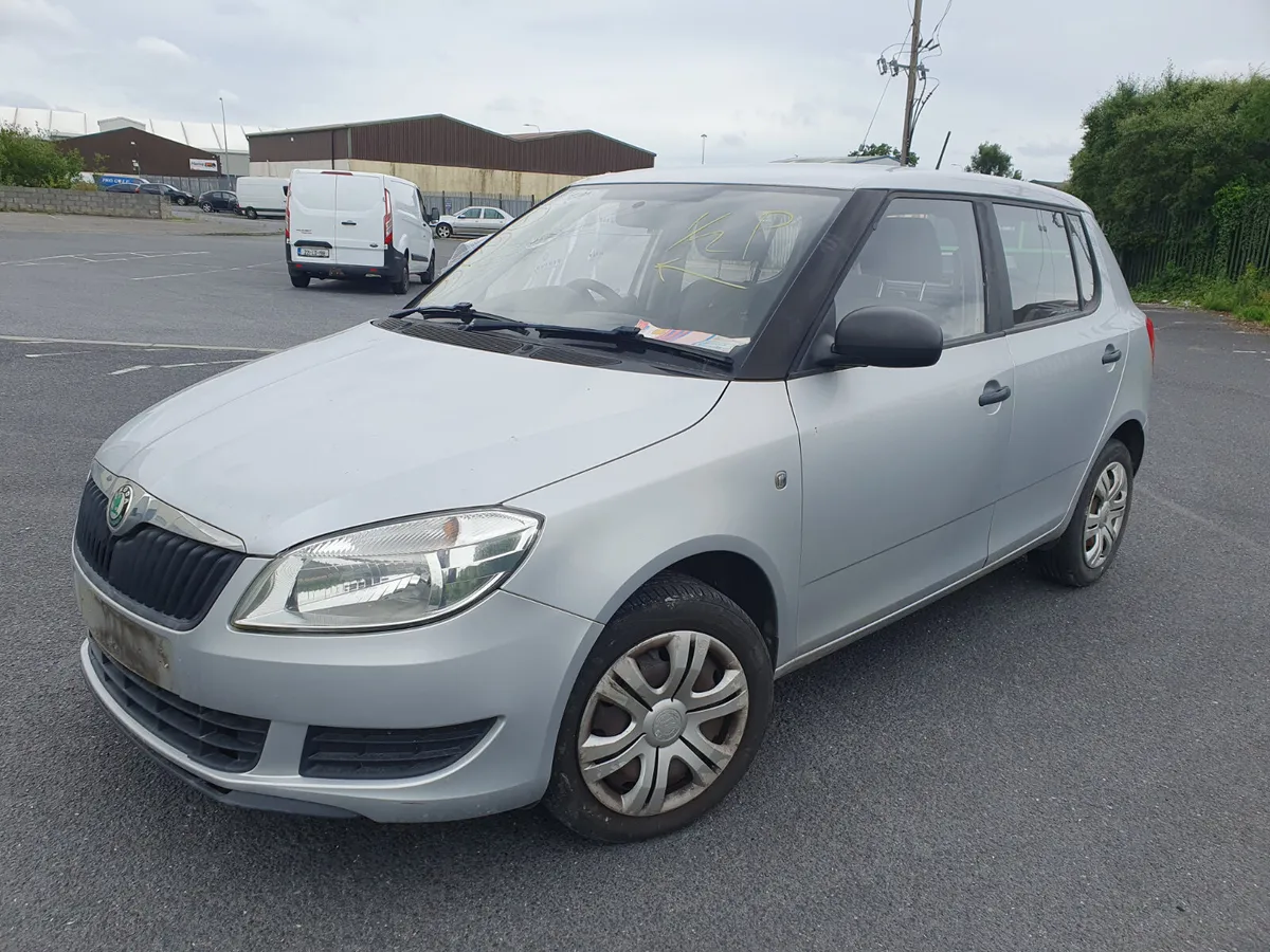 12 SKODA FABIA  1.2 P (CGP) FOR BREAKING - Image 1