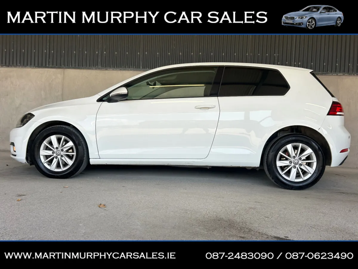 Volkswagen Golf 1.6 TRENDLINE 90 BHP - Image 3