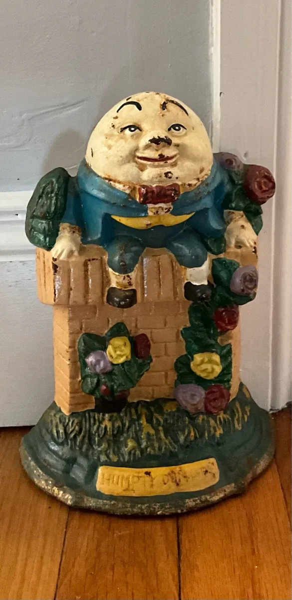 Antique Vintage Humpty Dumpty Cast Iron Door Stop - Image 3