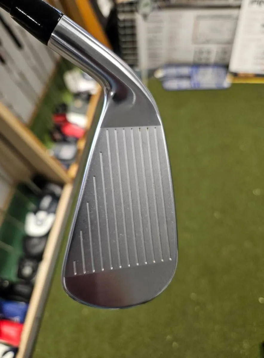 Titleist U505 Forged 1 Iron - Image 4