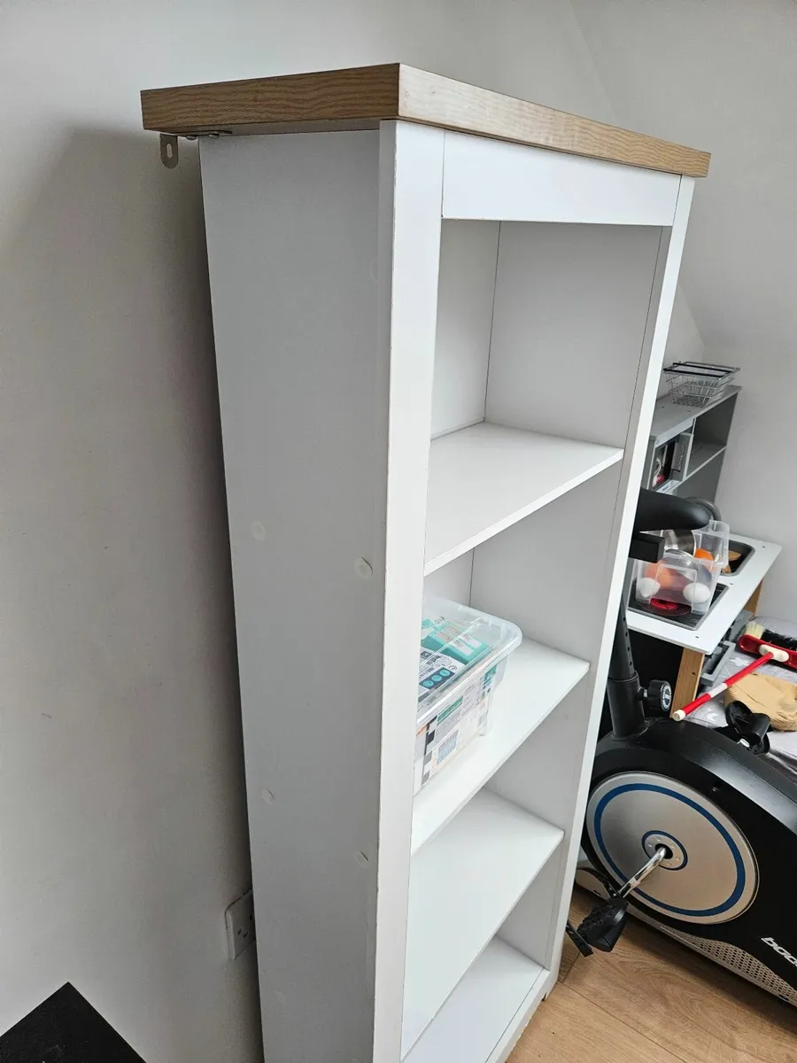 Book shelf - Image 2