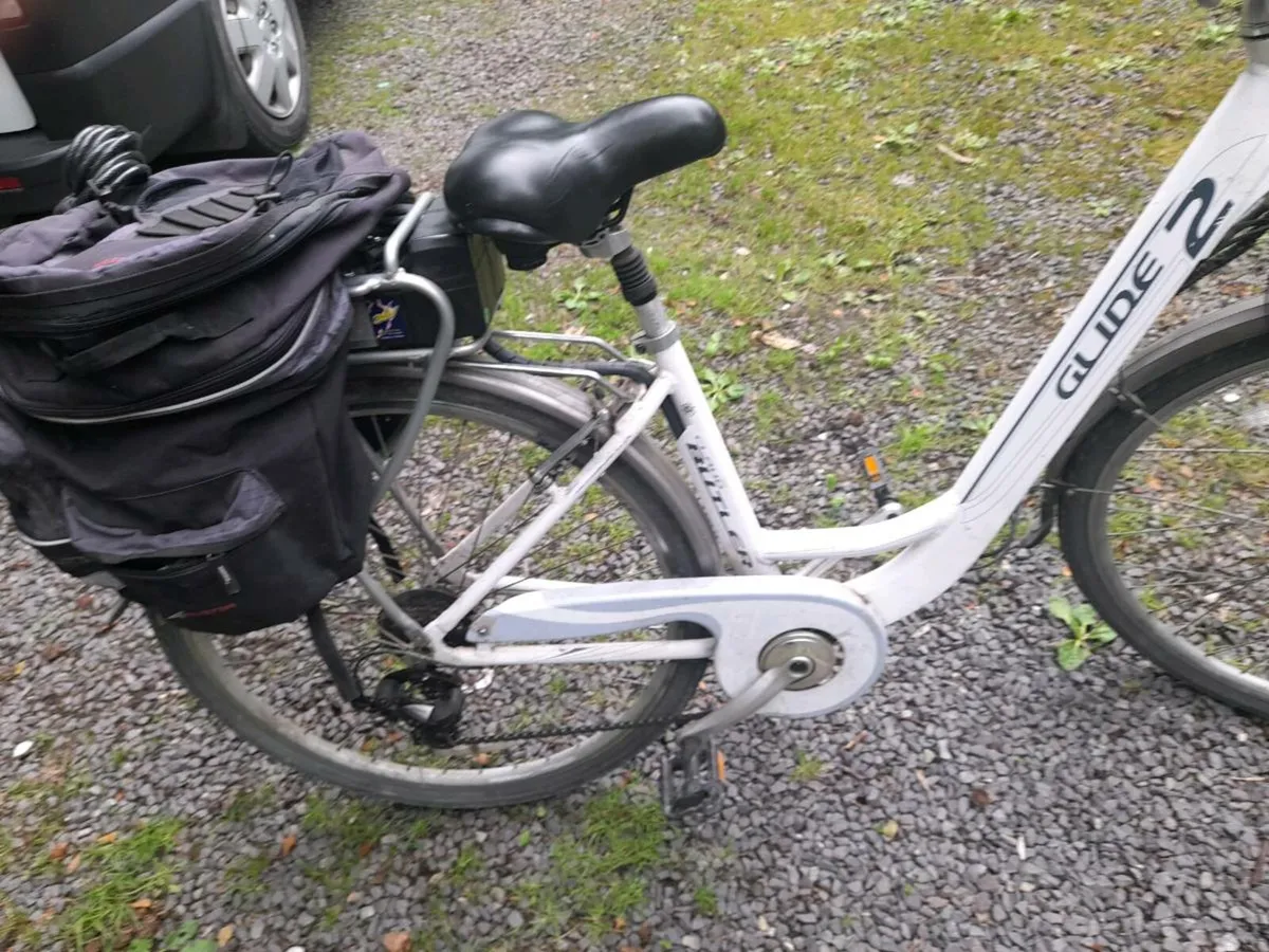 Electric bike - Image 2