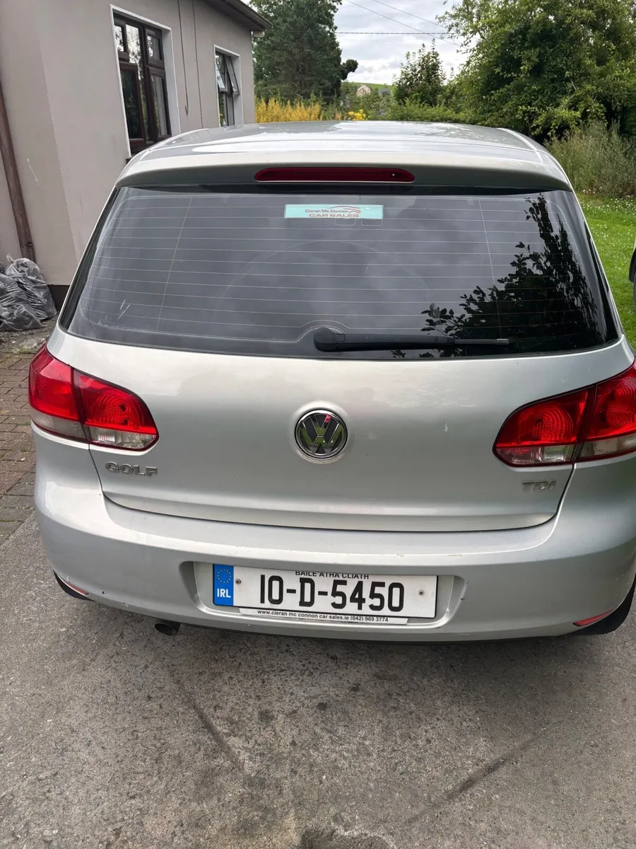 Volkswagen Golf 2010 - Image 4