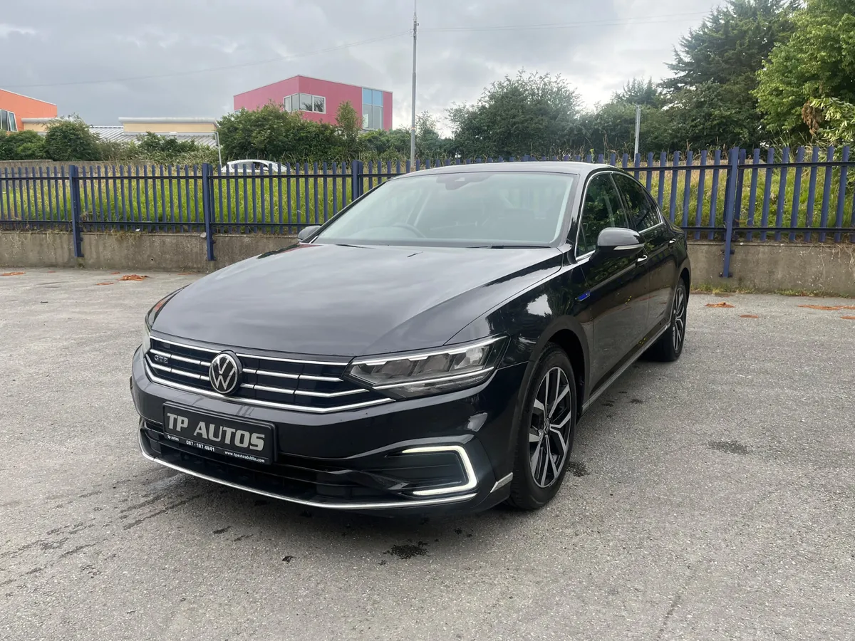 VOLKSWAGEN PASSAT GTE HIGHLINE 2021 - Image 3