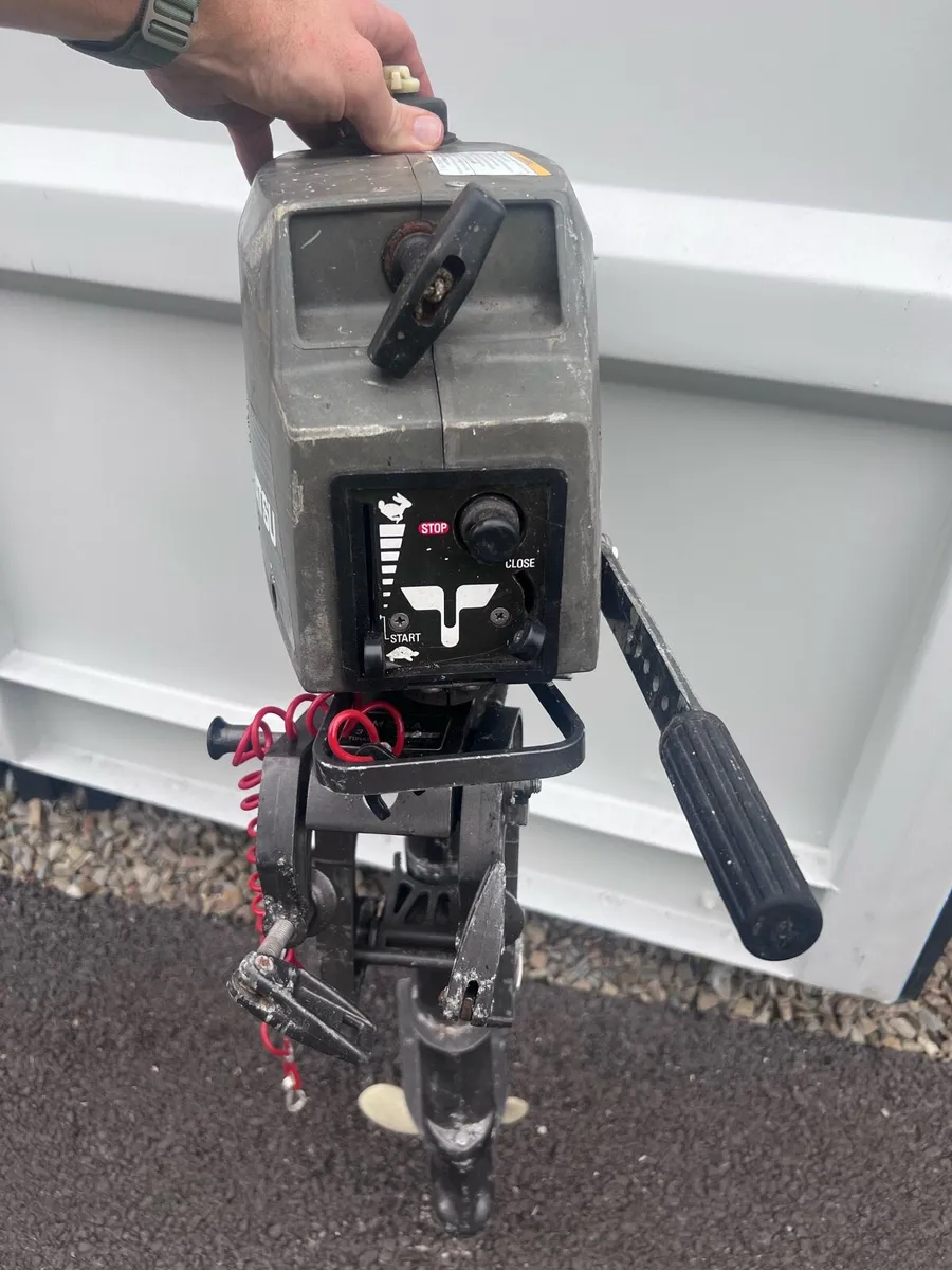Tohatsu 2.5HP Outboard Engine - Image 2