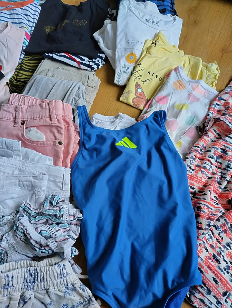 Girls bundle age8-10 - Image 1