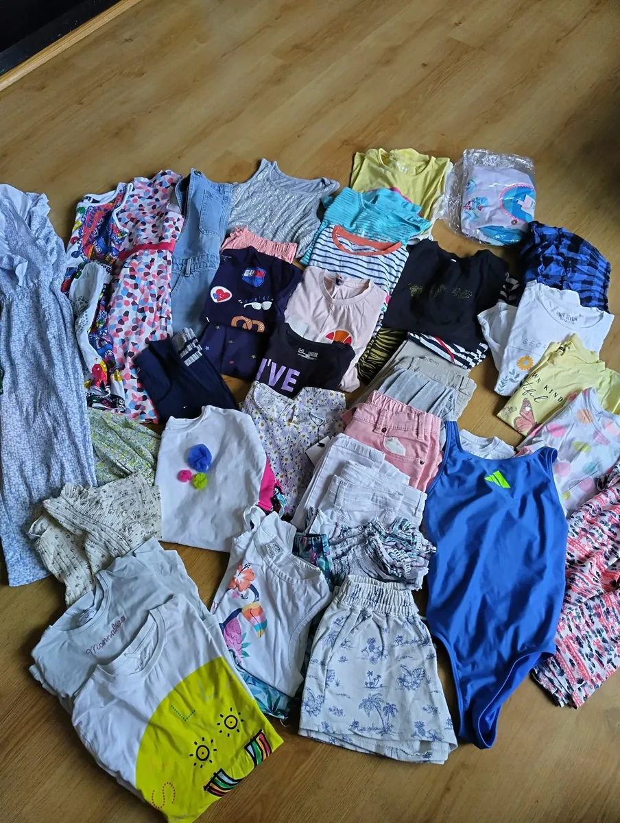 Girls bundle age8-10 - Image 2