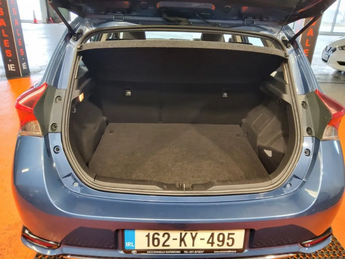 Toyota Auris Hybrid Luna - Image 4