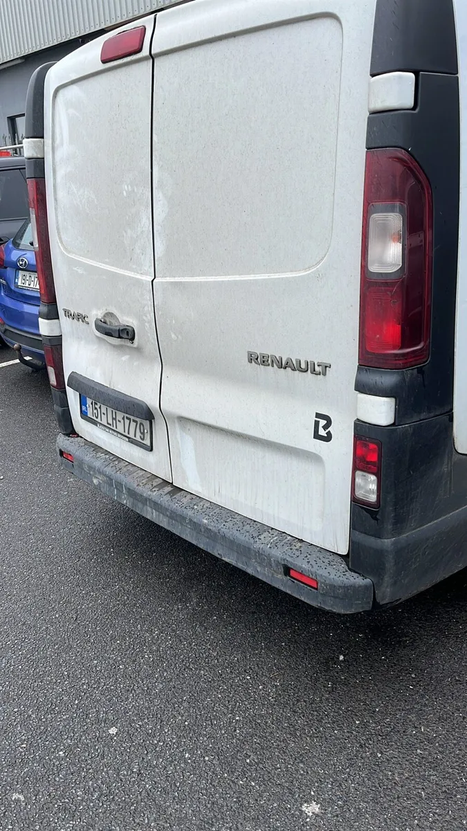 Renault traffic van - Image 3