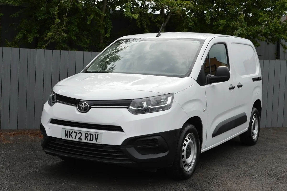 2022 Toyota Proace City 1.5 BlueHDi Active Short - Image 4