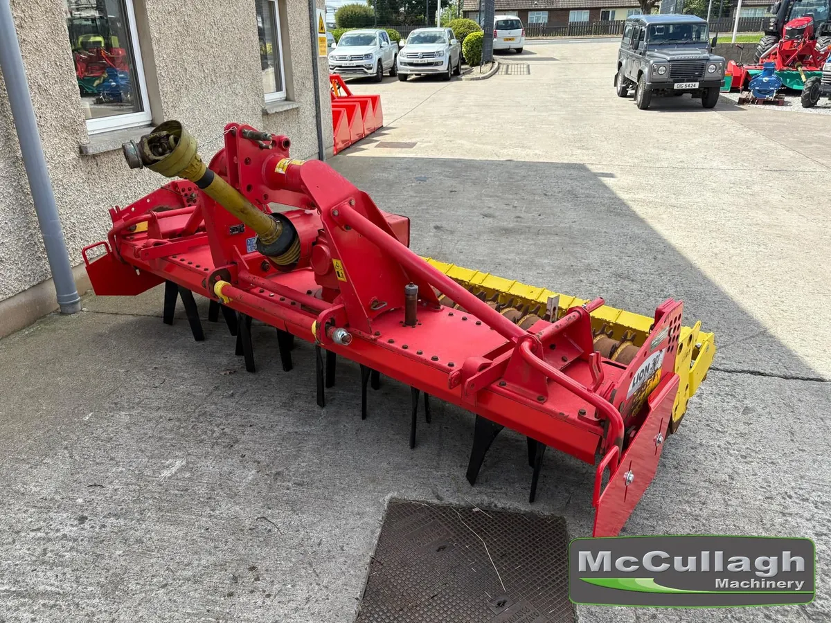 Used Pottinger 301 Lion 3m Power Harrow - Image 3