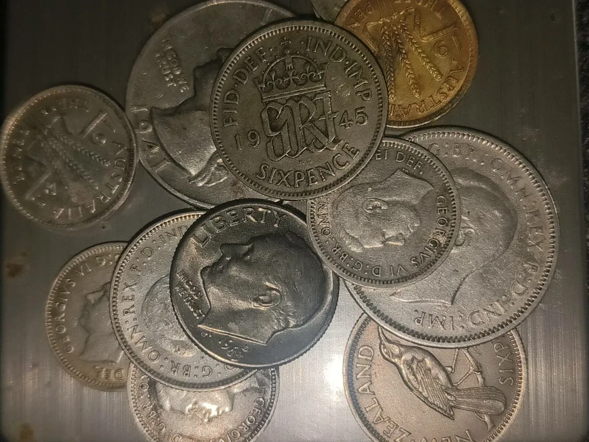 135 grams of silver coins - Image 4