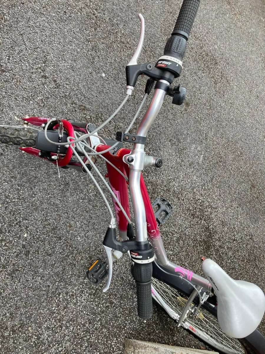 Ladies Bike.   -as new- - Image 2