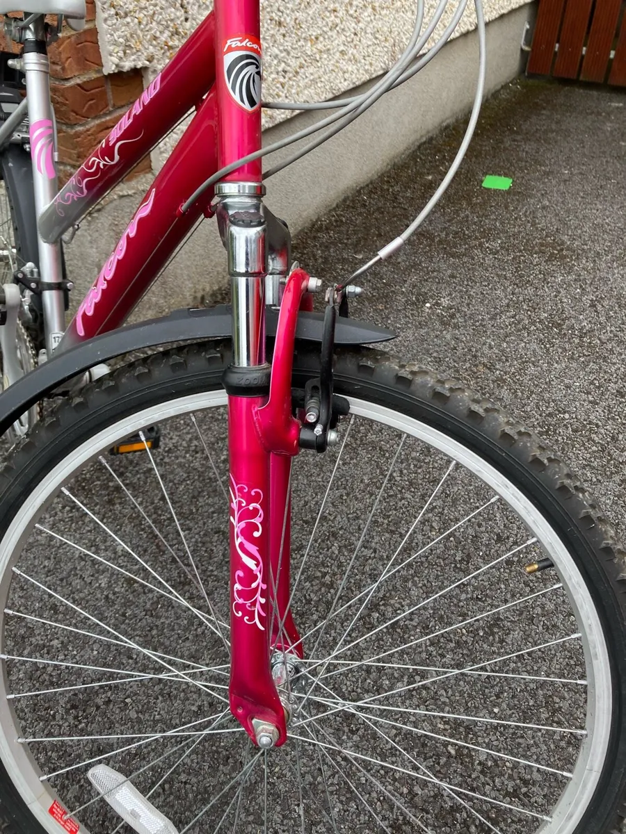 Ladies Bike.   -as new- - Image 3