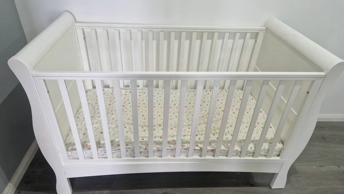 Cot - Image 1