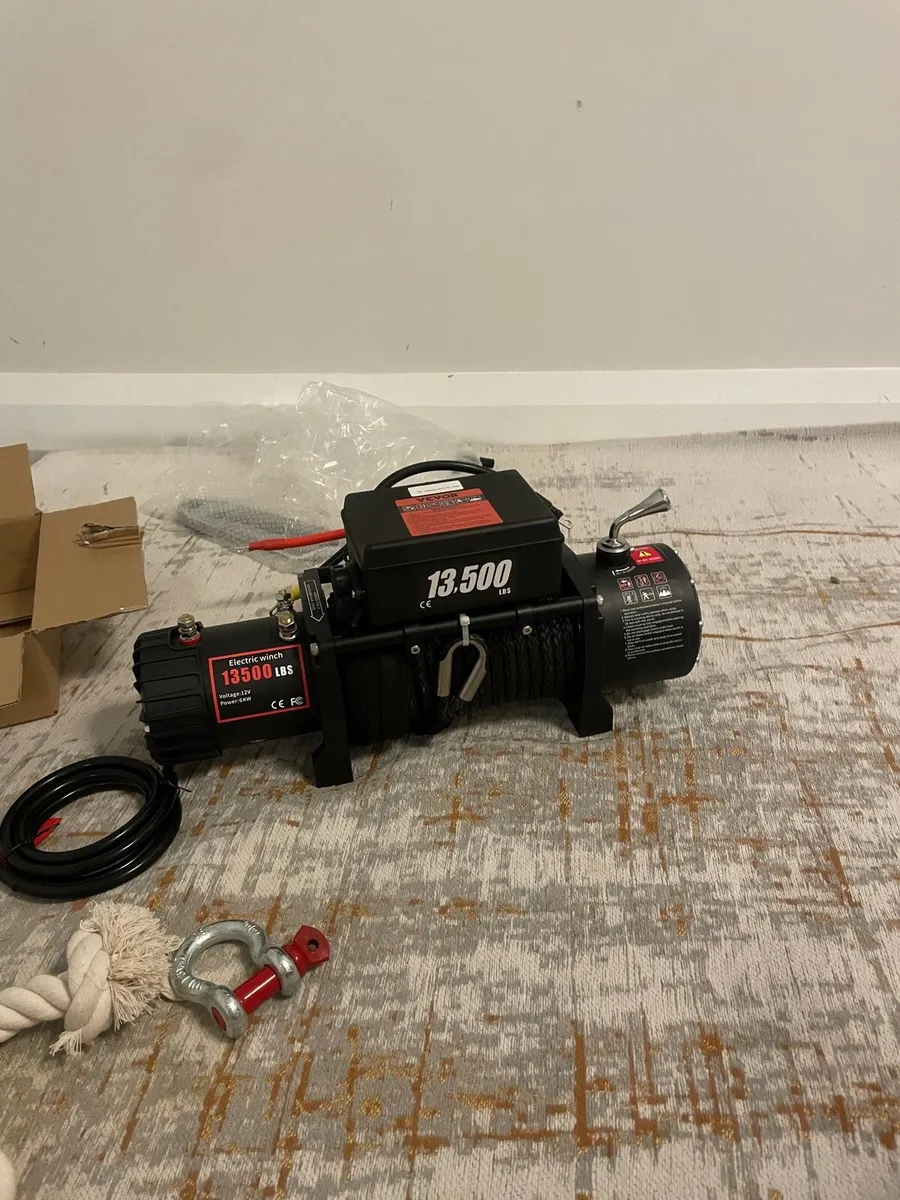 Winch and mount 450 - Image 1