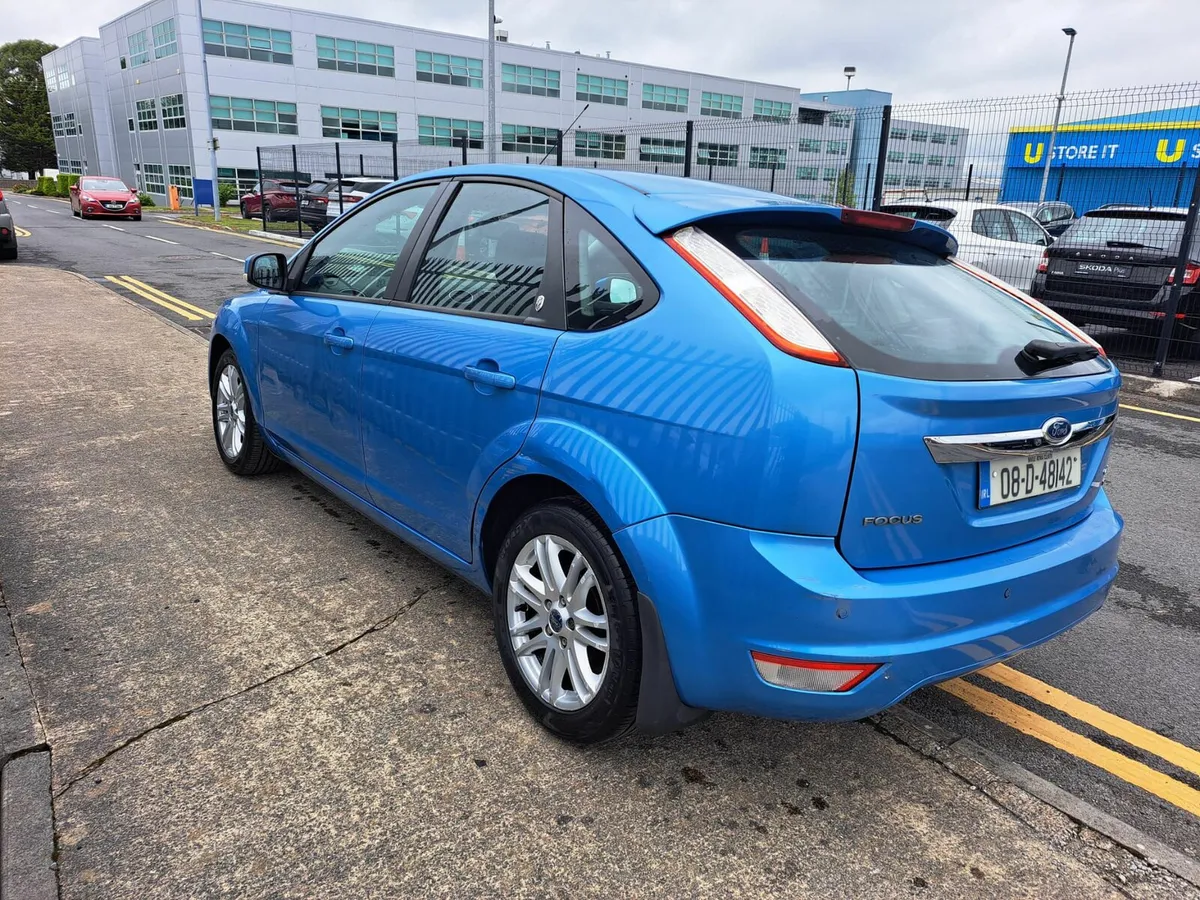 For focus Automatic 2008 - Image 2